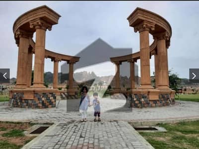 ایم پی سی ایچ ایس - بلاک ای ایم پی سی ایچ ایس ۔ ملٹی گارڈنز,بی ۔ 17,اسلام آباد میں 15 مرلہ رہائشی پلاٹ 2.15 کروڑ میں برائے فروخت۔