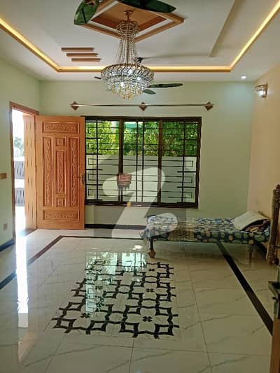 بحریہ انکلیو - سیکٹر سی 2 بحریہ انکلیو,بحریہ ٹاؤن,اسلام آباد میں 5 کمروں کا 10 مرلہ مکان 1.6 لاکھ میں کرایہ پر دستیاب ہے۔ بحریہ انکلیو - سیکٹر سی 2 بحریہ انکلیو,بحریہ ٹاؤن,اسلام آباد میں 5 کمروں کا 10 مرلہ مکان 1.6 لاکھ میں کرایہ پر دستیاب ہے۔