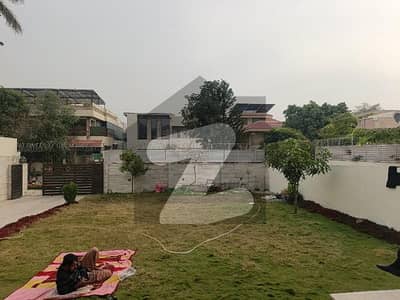 ایف ۔ 6 اسلام آباد میں 4 کمروں کا 2 کنال مکان 11.5 لاکھ میں کرایہ پر دستیاب ہے۔