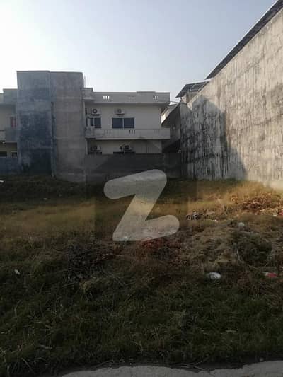 سوان گارڈن ۔ بلاک ای سوان گارڈن,اسلام آباد میں 1 کنال رہائشی پلاٹ 3.4 کروڑ میں برائے فروخت۔