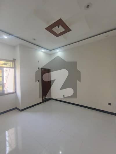 گلستانِ جوہر کراچی میں 2 کمروں کا 4 مرلہ فلیٹ 35.0 ہزار میں کرایہ پر دستیاب ہے۔