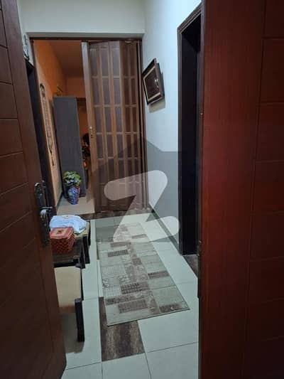 عسکری 5 - سیکٹر ایف عسکری 5,ملیر کنٹونمنٹ,کینٹ,کراچی میں 3 کمروں کا 12 مرلہ فلیٹ 3.85 کروڑ میں برائے فروخت۔