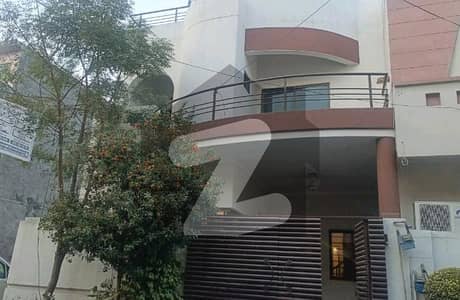 جوہر ٹاؤن فیز 2 - بلاک آر1 جوہر ٹاؤن فیز 2,جوہر ٹاؤن,لاہور میں 3 کمروں کا 5 مرلہ مکان 2.25 کروڑ میں برائے فروخت۔ جوہر ٹاؤن فیز 2 - بلاک آر1 جوہر ٹاؤن فیز 2,جوہر ٹاؤن,لاہور میں 3 کمروں کا 5 مرلہ مکان 2.25 کروڑ میں برائے فروخت۔