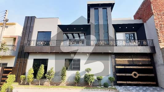 لیک سٹی میڈوز فیز 1 - بلاک اے لیک سٹی میڈوز فیز 1,لیک سٹی میڈوز,لاہور میں 5 کمروں کا 8 مرلہ مکان 4.4 کروڑ میں برائے فروخت۔ لیک سٹی میڈوز فیز 1 - بلاک اے لیک سٹی میڈوز فیز 1,لیک سٹی میڈوز,لاہور میں 5 کمروں کا 8 مرلہ مکان 4.4 کروڑ میں برائے فروخت۔