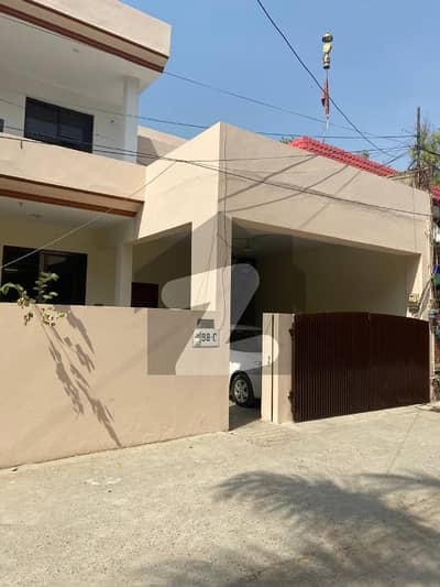 آفیسر کالونی لاہور میں 4 کمروں کا 12 مرلہ مکان 3.5 کروڑ میں برائے فروخت۔