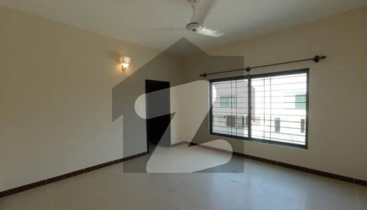 عسکری 5 ۔ سیکٹر جے عسکری 5,ملیر کنٹونمنٹ,کینٹ,کراچی میں 5 کمروں کا 15 مرلہ مکان 8.1 کروڑ میں برائے فروخت۔