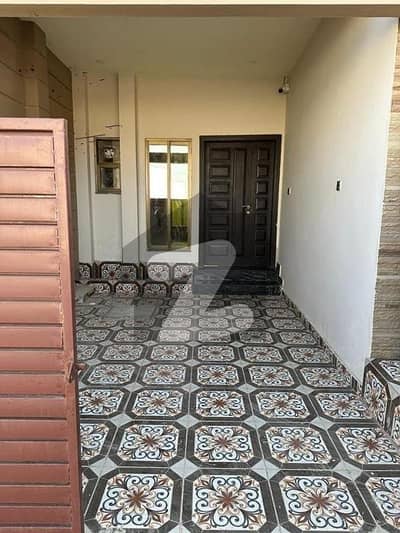 125sq yd Luxury Villa in Ali Block. 3Bedrooms, Drawing, Dining & American Kitchen. 5mins drive from main gate of BTK. 125sq yd Luxury Villa in Ali Block. 3Bedrooms, Drawing, Dining & American Kitchen. 5mins drive from main gate of BTK.