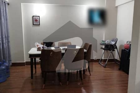 فلکناز ہارمنی کراچی میں 3 کمروں کا 8 مرلہ فلیٹ 1.83 کروڑ میں برائے فروخت۔