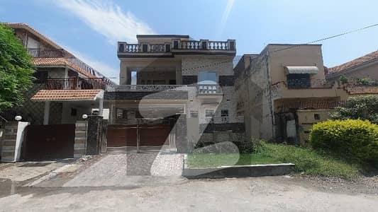 گلریز ہاؤسنگ سوسائٹی فیز 3 گلریز ہاؤسنگ سکیم,راولپنڈی میں 6 کمروں کا 10 مرلہ مکان 4.9 کروڑ میں برائے فروخت۔