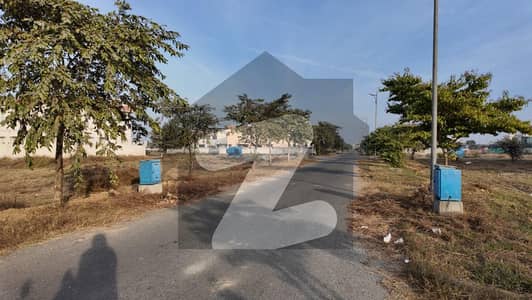 ڈی ایچ اے فیز 7 - بلاک ڈبلیو فیز 7,ڈیفنس (ڈی ایچ اے),لاہور میں 1 کنال رہائشی پلاٹ 4.6 کروڑ میں برائے فروخت۔ ڈی ایچ اے فیز 7 - بلاک ڈبلیو فیز 7,ڈیفنس (ڈی ایچ اے),لاہور میں 1 کنال رہائشی پلاٹ 4.6 کروڑ میں برائے فروخت۔