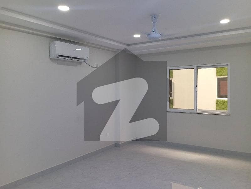 2 bad apartment royal mall for rent available 2 bad apartment royal mall for rent available