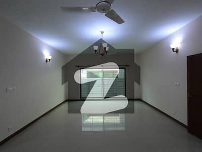 عسکری 5 ۔ سیکٹر جے عسکری 5,ملیر کنٹونمنٹ,کینٹ,کراچی میں 5 کمروں کا 15 مرلہ مکان 8.1 کروڑ میں برائے فروخت۔