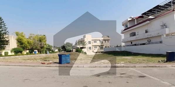 بحریہ ٹاؤن فیز 1 بحریہ ٹاؤن راولپنڈی,راولپنڈی میں 1 کنال رہائشی پلاٹ 5.0 کروڑ میں برائے فروخت۔