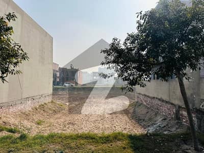 Prime 10 Marla Plot For Sale In Park View City, Lahore Prime 10 Marla Plot For Sale In Park View City, Lahore