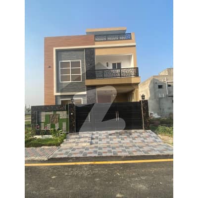 سینٹرل پارک - بلاک بی بی سینٹرل پارک ہاؤسنگ سکیم,لاہور میں 4 کمروں کا 5 مرلہ مکان 2.2 کروڑ میں برائے فروخت۔ سینٹرل پارک - بلاک بی بی سینٹرل پارک ہاؤسنگ سکیم,لاہور میں 4 کمروں کا 5 مرلہ مکان 2.2 کروڑ میں برائے فروخت۔