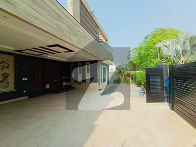 ڈی ایچ اے فیز 5 ڈیفنس (ڈی ایچ اے),لاہور میں 4 کمروں کا 1 کنال مکان 7.75 کروڑ میں برائے فروخت۔ ڈی ایچ اے فیز 5 ڈیفنس (ڈی ایچ اے),لاہور میں 4 کمروں کا 1 کنال مکان 7.75 کروڑ میں برائے فروخت۔