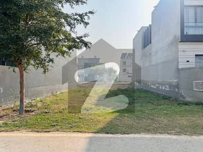 **Prime 10 Marla Plot For Sale In Park View City, Lahore** **Prime 10 Marla Plot For Sale In Park View City, Lahore**