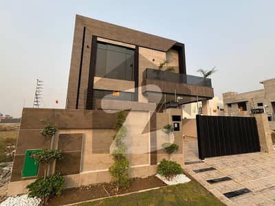10 MARLA ELEGANT AND FULLY MAINTAINED SUPER HOT LOCATED BUNGALOW IS AVAILABLE IN THE BEST BLOCK OF DHA LAHORE.