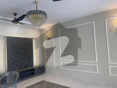 ٹاپ سٹی 1 اسلام آباد میں 5 کمروں کا 10 مرلہ مکان 3.65 کروڑ میں برائے فروخت۔