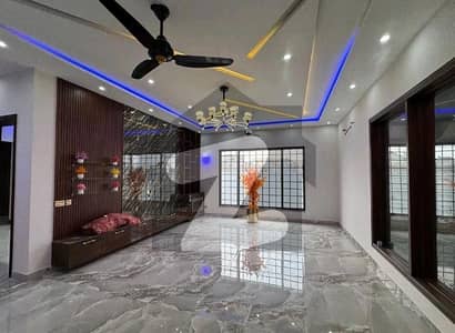 21 Marla House Available In Bahria Town - Tauheed Block For sale 21 Marla House Available In Bahria Town - Tauheed Block For sale