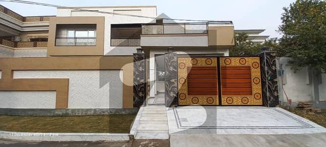 Prime Location In Hayatabad Phase 2 House For sale Sized 1 Kanal Prime Location In Hayatabad Phase 2 House For sale Sized 1 Kanal