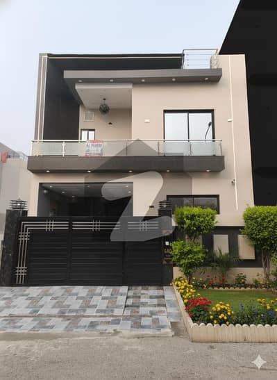 پارک ویو سٹی - ٹولپ اوورسیز پارک ویو سٹی,لاہور میں 4 کمروں کا 5 مرلہ مکان 2.15 کروڑ میں برائے فروخت۔ پارک ویو سٹی - ٹولپ اوورسیز پارک ویو سٹی,لاہور میں 4 کمروں کا 5 مرلہ مکان 2.15 کروڑ میں برائے فروخت۔