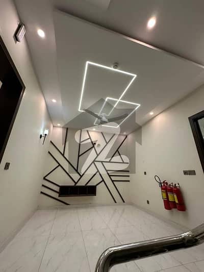 بحریہ ٹاؤن ۔ بلاک بی بی بحریہ ٹاؤن سیکٹرڈی,بحریہ ٹاؤن,لاہور میں 3 کمروں کا 5 مرلہ مکان 1.1 لاکھ میں کرایہ پر دستیاب ہے۔ بحریہ ٹاؤن ۔ بلاک بی بی بحریہ ٹاؤن سیکٹرڈی,بحریہ ٹاؤن,لاہور میں 3 کمروں کا 5 مرلہ مکان 1.1 لاکھ میں کرایہ پر دستیاب ہے۔