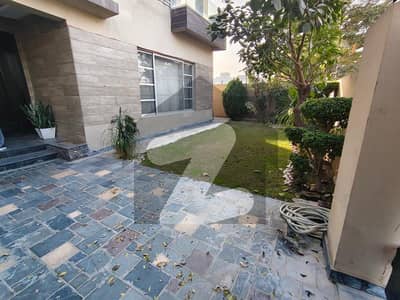 KANAL FURNISHED HOUSE AVAILABLE FOR RENT IN DHA PHASE 6