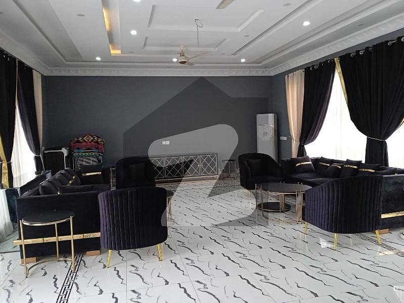 سرور روڈ کینٹ,لاہور میں 8 کمروں کا 3 کنال مکان 30.0 کروڑ میں برائے فروخت۔ سرور روڈ کینٹ,لاہور میں 8 کمروں کا 3 کنال مکان 30.0 کروڑ میں برائے فروخت۔