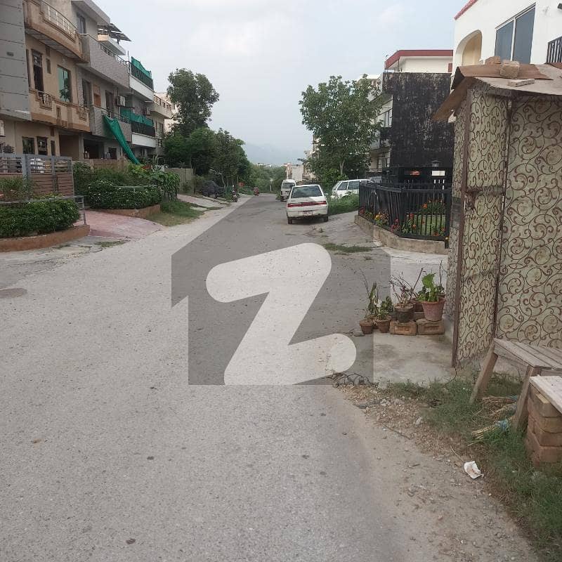 30 x 60 level Plot for sale in G-13 Islamabad. 30 x 60 level Plot for sale in G-13 Islamabad.