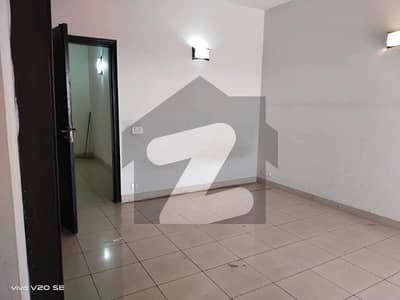 ڈیفنس ریزیڈینسی ڈی ایچ اے ڈیفینس فیز 2,ڈی ایچ اے ڈیفینس,اسلام آباد میں 1 کمرے کا 3 مرلہ فلیٹ 58.0 لاکھ میں برائے فروخت۔