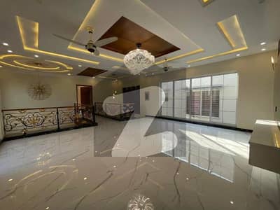 ڈی ایچ اے فیز 5 ڈیفنس (ڈی ایچ اے),لاہور میں 3 کمروں کا 1 کنال بالائی پورشن 1.05 لاکھ میں کرایہ پر دستیاب ہے۔