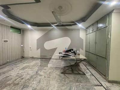 1000 Sqft Office Available On Rent Located In I-8 Markaz 2nd Floor