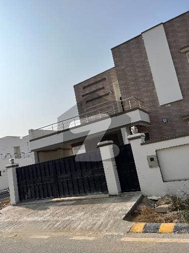 فالکن کمپلیکس نیوملیر ملیر,کراچی میں 4 کمروں کا 14 مرلہ مکان 1.9 لاکھ میں کرایہ پر دستیاب ہے۔