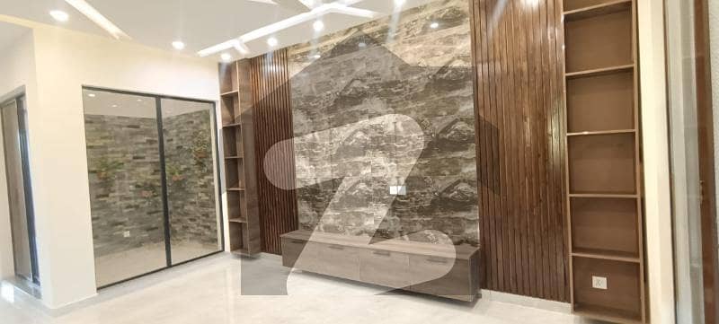 10 Marla Spacious House for Rent | Lake City 10 Marla Spacious House for Rent | Lake City