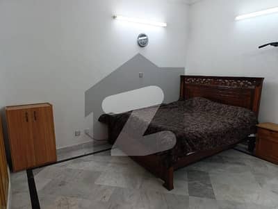 ایف ۔ 8 اسلام آباد میں 2 مرلہ کمرہ 60.0 ہزار میں کرایہ پر دستیاب ہے۔