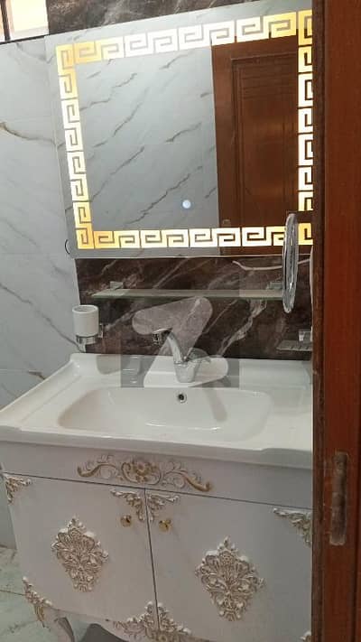 نیشنل پولیس فاؤنڈیشن او ۔ 9 - بلاک اے نیشنل پولیس فاؤنڈیشن او ۔ 9,اسلام آباد میں 6 کمروں کا 1 کنال مکان 2.2 لاکھ میں کرایہ پر دستیاب ہے۔