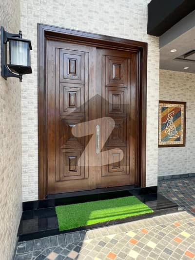 Brand New Owner-Built Luxury Residence Phase 7