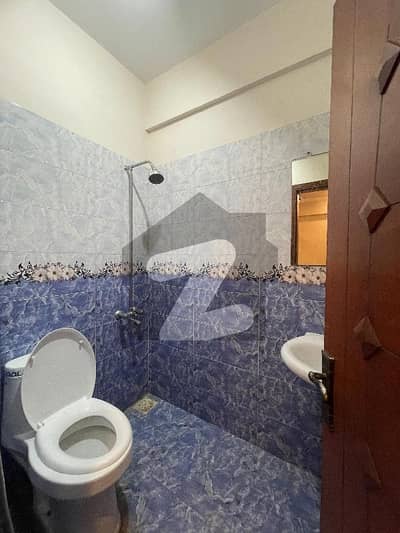 توحید کمرشل ایریا ڈی ایچ اے فیز 5,ڈی ایچ اے ڈیفینس,کراچی میں 1 کمرے کا 4 مرلہ فلیٹ 40.0 ہزار میں کرایہ پر دستیاب ہے۔ توحید کمرشل ایریا ڈی ایچ اے فیز 5,ڈی ایچ اے ڈیفینس,کراچی میں 1 کمرے کا 4 مرلہ فلیٹ 40.0 ہزار میں کرایہ پر دستیاب ہے۔