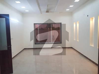 لیک سٹی ۔ سیکٹر ایم ۔ 2 لیک سٹی,رائیونڈ روڈ,لاہور میں 4 کمروں کا 1 کنال بالائی پورشن 1.35 لاکھ میں کرایہ پر دستیاب ہے۔