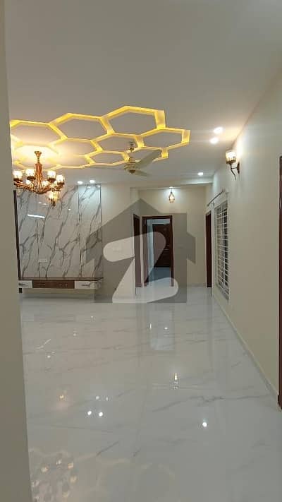 House For Rent Size 500 Yards Brand New