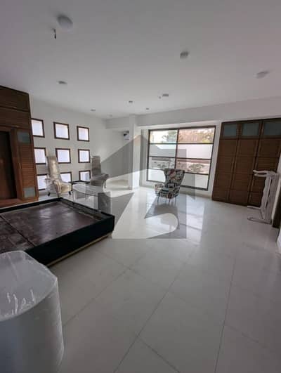 Bungalow Available For Commercial Use