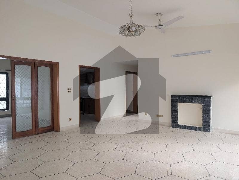 ایف ۔ 10 اسلام آباد میں 6 کمروں کا 1 کنال مکان 4.6 لاکھ میں کرایہ پر دستیاب ہے۔ ایف ۔ 10 اسلام آباد میں 6 کمروں کا 1 کنال مکان 4.6 لاکھ میں کرایہ پر دستیاب ہے۔