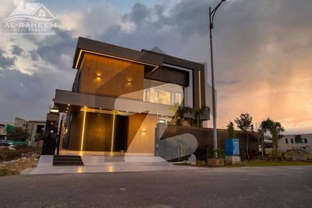 ڈی ایچ اے فیز 7 ڈیفنس (ڈی ایچ اے),لاہور میں 5 کمروں کا 1 کنال مکان 12.45 کروڑ میں برائے فروخت۔