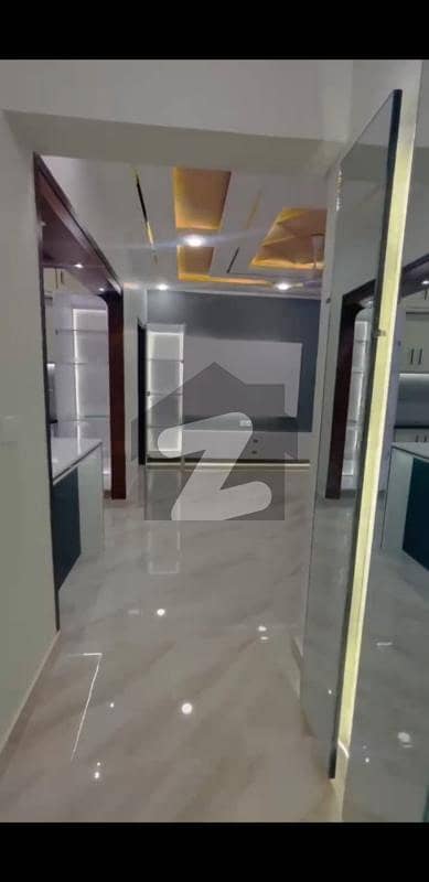 FULLY RENOVATED 1750 SQ FT APARTMENT FOR SALE IN MOST PRIME BUKHARI COMMERCIAL, DHA