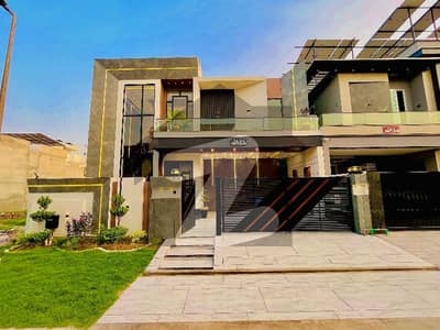 رائل آرچرڈ ملتان پبلک سکول روڈ,ملتان میں 5 کمروں کا 10 مرلہ مکان 3.45 کروڑ میں برائے فروخت۔