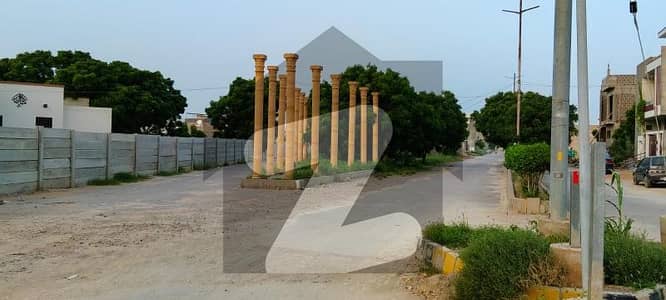 فلکناز ڈریمز ملیر,کراچی میں 8 مرلہ رہائشی پلاٹ 75.0 لاکھ میں برائے فروخت۔