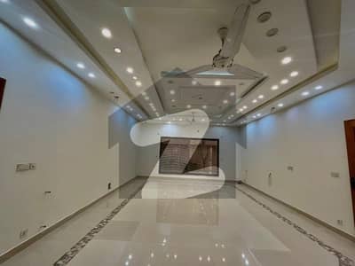 Bahria Town Rwp/Isb Phase7 28m Corner House available very responsible