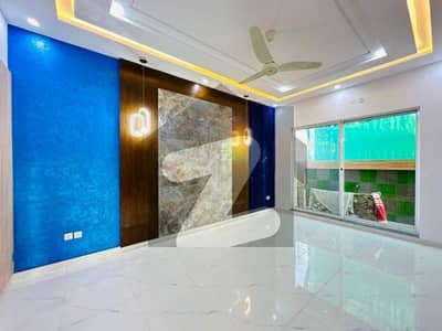 ڈی ایچ اے فیز 6 ڈیفنس (ڈی ایچ اے),لاہور میں 4 کمروں کا 7 مرلہ مکان 1.5 لاکھ میں کرایہ پر دستیاب ہے۔ ڈی ایچ اے فیز 6 ڈیفنس (ڈی ایچ اے),لاہور میں 4 کمروں کا 7 مرلہ مکان 1.5 لاکھ میں کرایہ پر دستیاب ہے۔