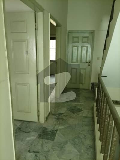 علامہ اقبال ٹاؤن لاہور میں 3 کمروں کا 3 مرلہ مکان 70.0 ہزار میں کرایہ پر دستیاب ہے۔ علامہ اقبال ٹاؤن لاہور میں 3 کمروں کا 3 مرلہ مکان 70.0 ہزار میں کرایہ پر دستیاب ہے۔